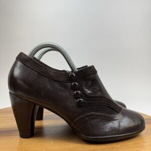 Womens Indigo By Clarks Vermont Terrance Brown Leather Button Booties Size 9 M